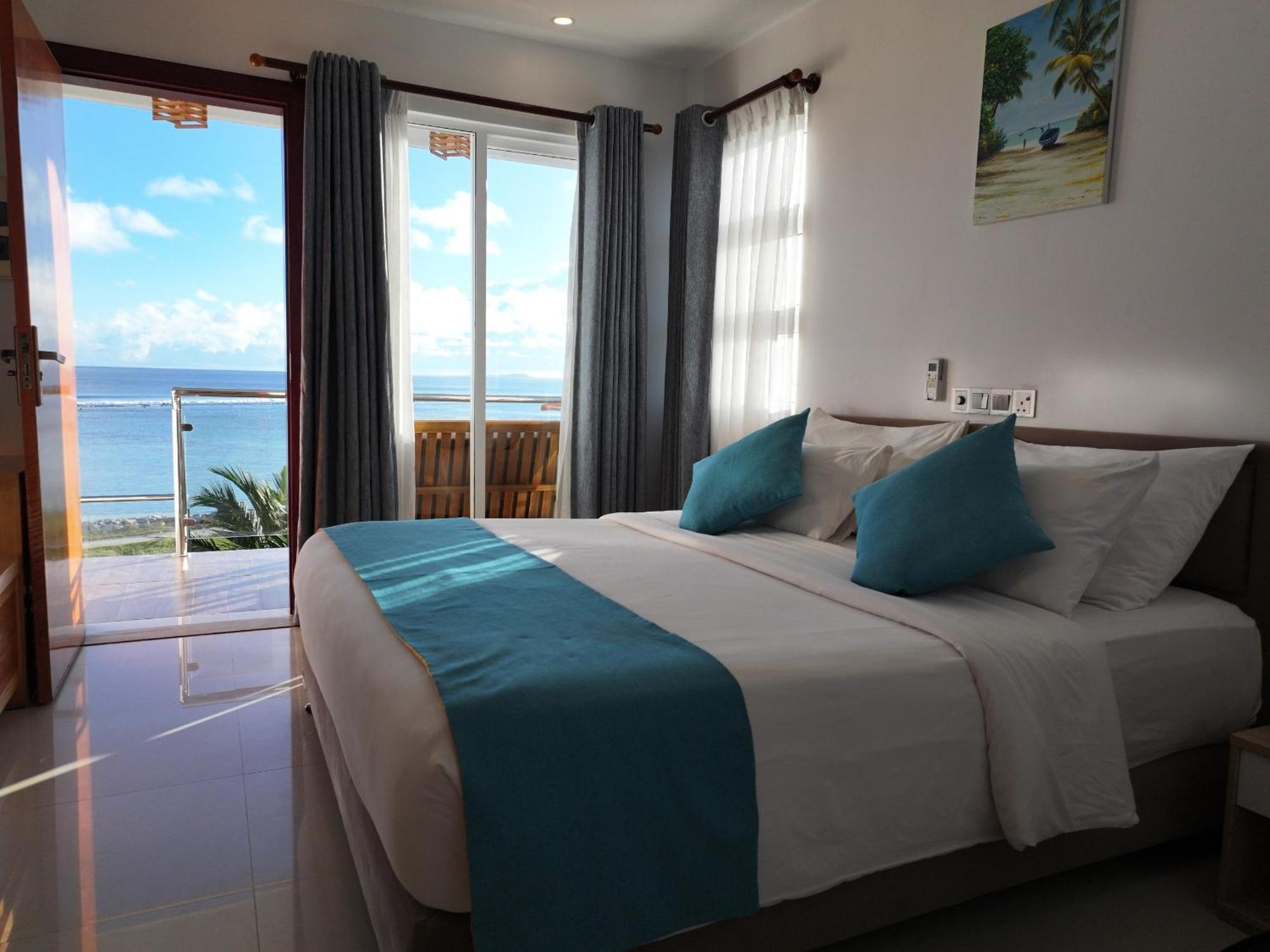Reef Edge Hotel Thulusdhoo Buitenkant foto